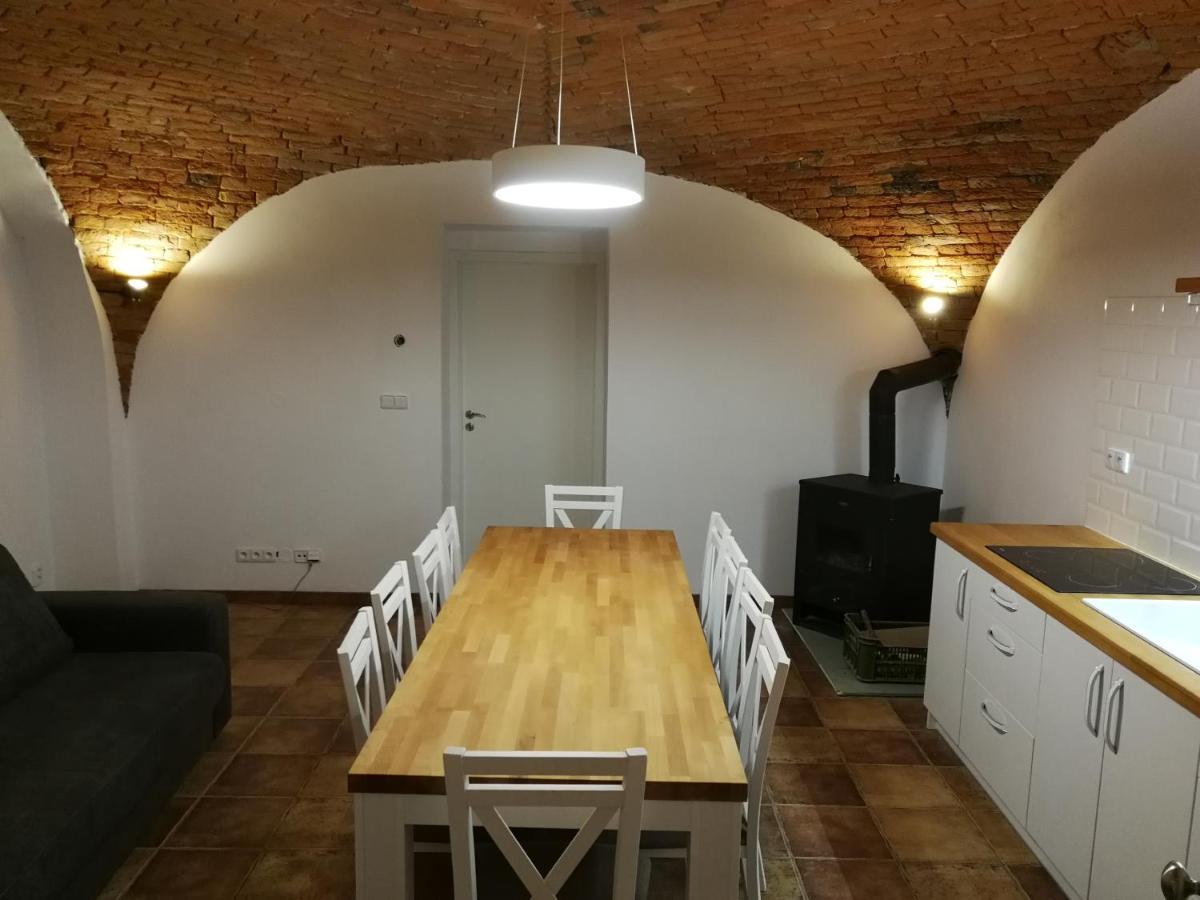 Pouzdrany Apartmany Habanska, Cely Dum מראה חיצוני תמונה