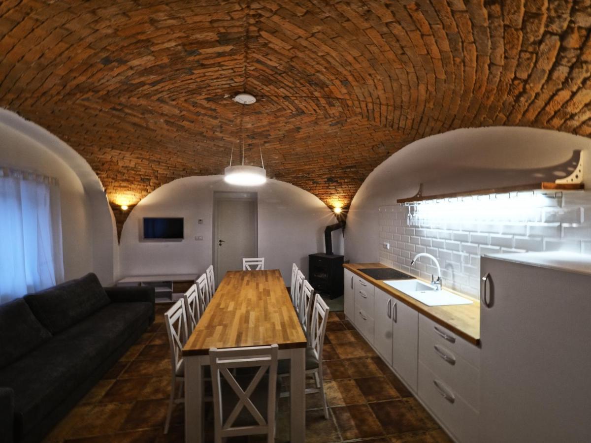 Pouzdrany Apartmany Habanska, Cely Dum מראה חיצוני תמונה