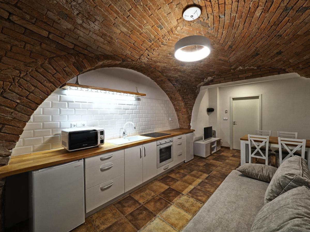 Pouzdrany Apartmany Habanska, Cely Dum מראה חיצוני תמונה