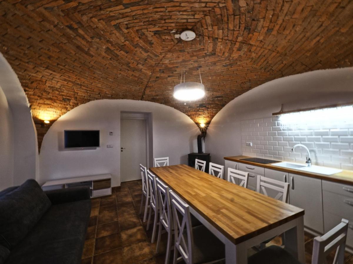 Pouzdrany Apartmany Habanska, Cely Dum מראה חיצוני תמונה