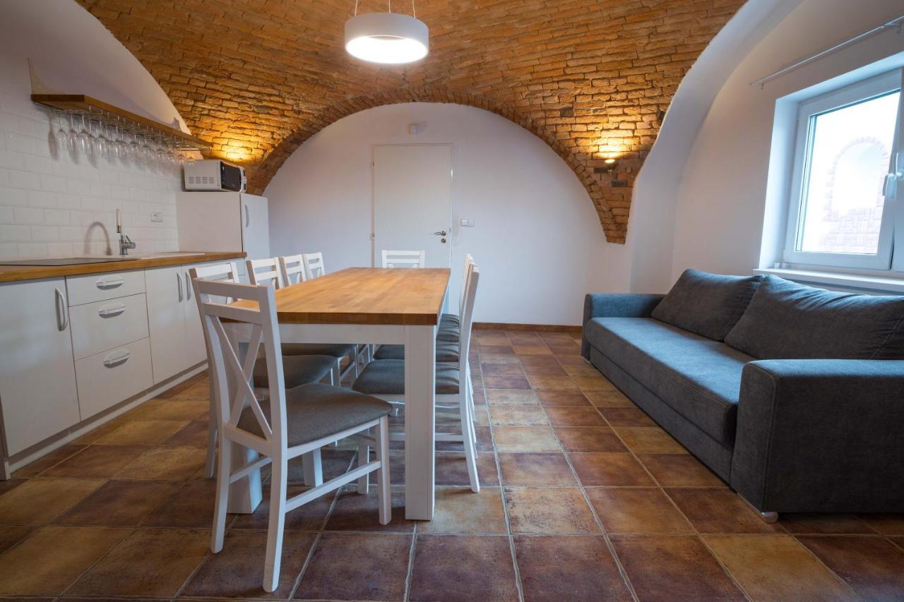 Pouzdrany Apartmany Habanska, Cely Dum מראה חיצוני תמונה