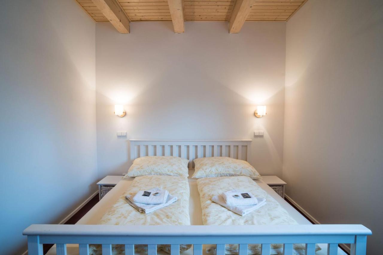 Pouzdrany Apartmany Habanska, Cely Dum מראה חיצוני תמונה