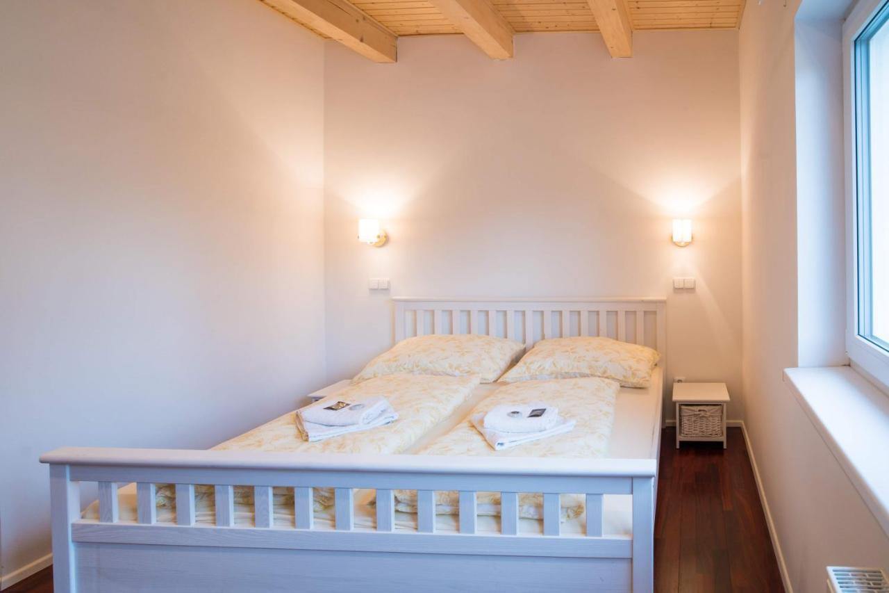 Pouzdrany Apartmany Habanska, Cely Dum מראה חיצוני תמונה