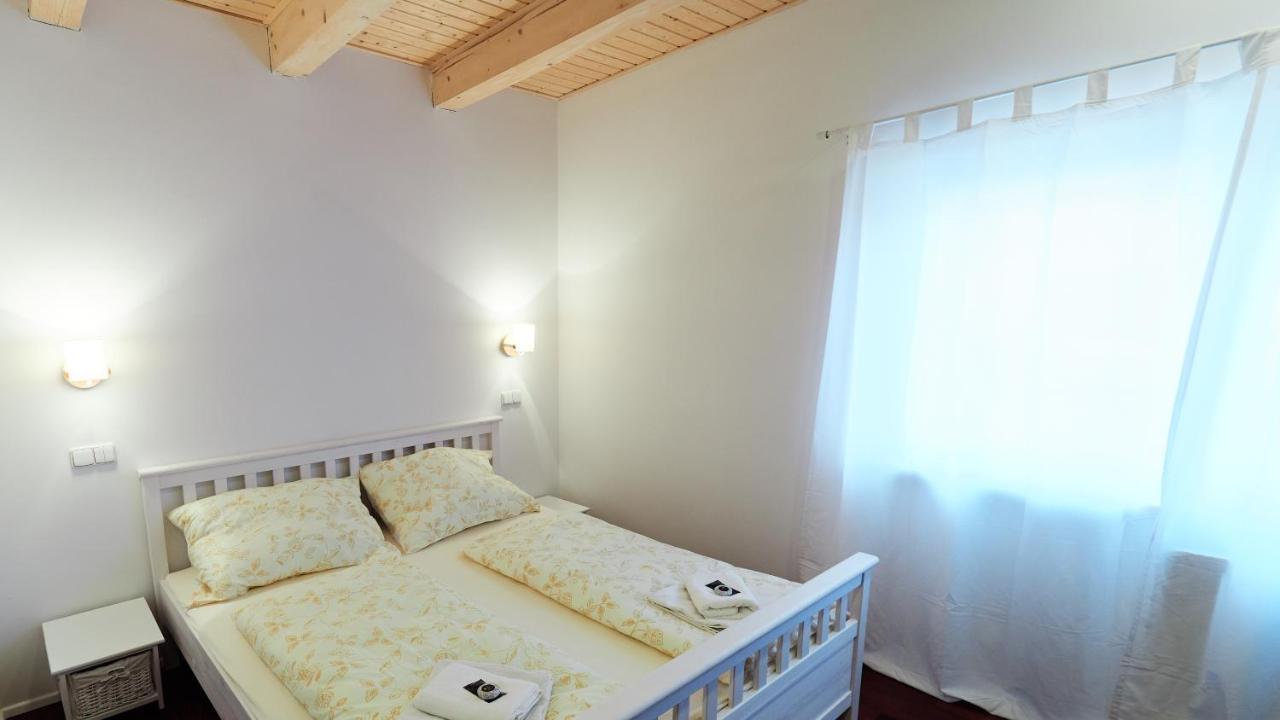 Pouzdrany Apartmany Habanska, Cely Dum מראה חיצוני תמונה