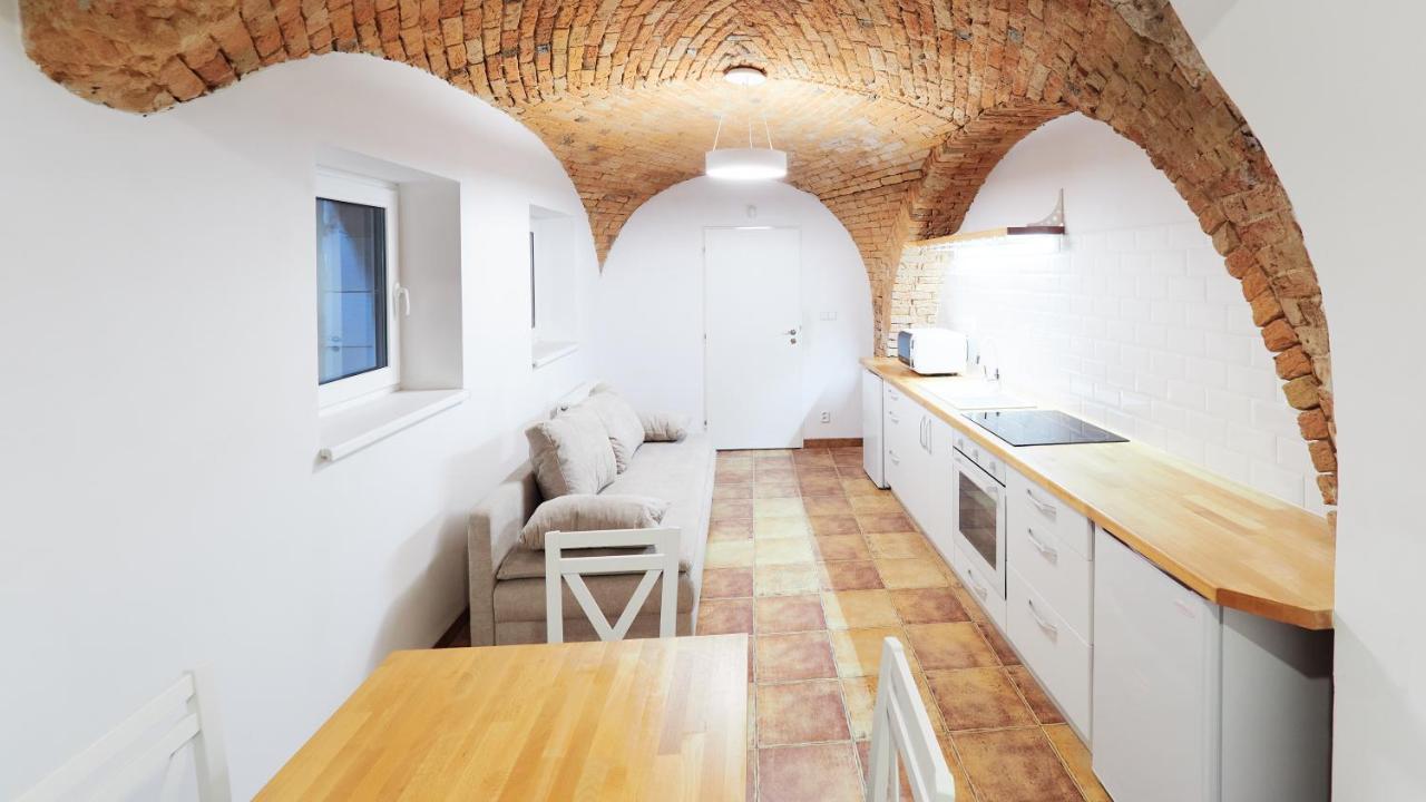 Pouzdrany Apartmany Habanska, Cely Dum מראה חיצוני תמונה