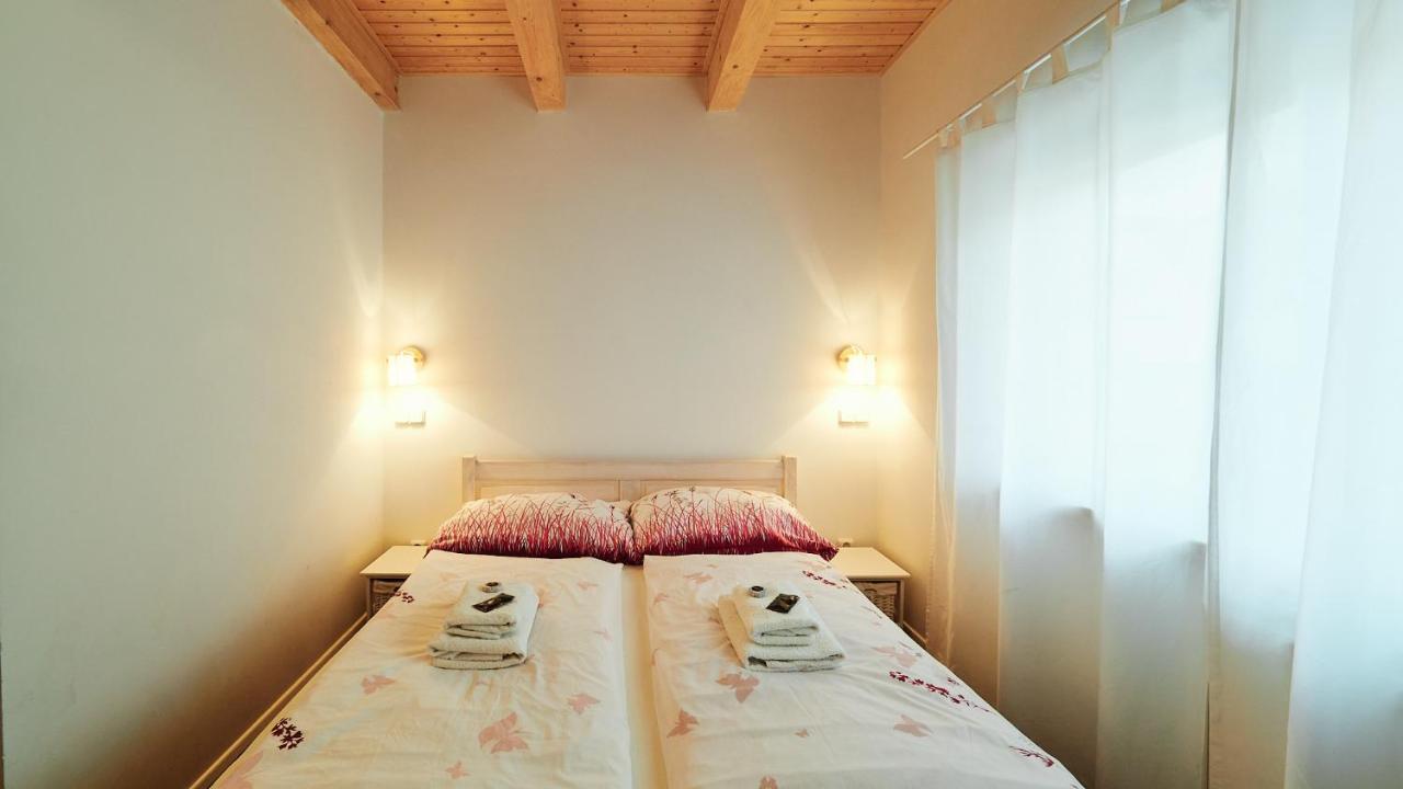 Pouzdrany Apartmany Habanska, Cely Dum מראה חיצוני תמונה